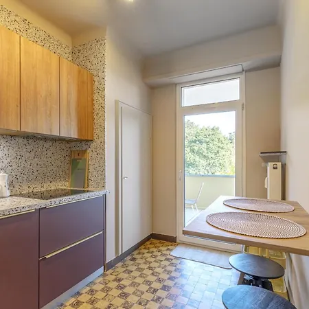 アパート Elegant 2br In With Balcony & Wifi ルクセンブルク
